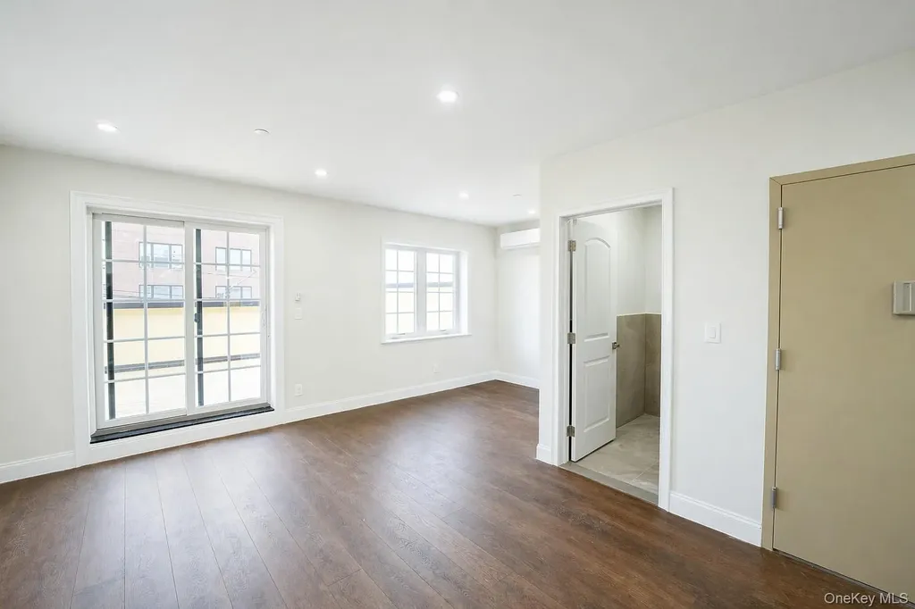 150-18 12th Road Whitestone NY 11357