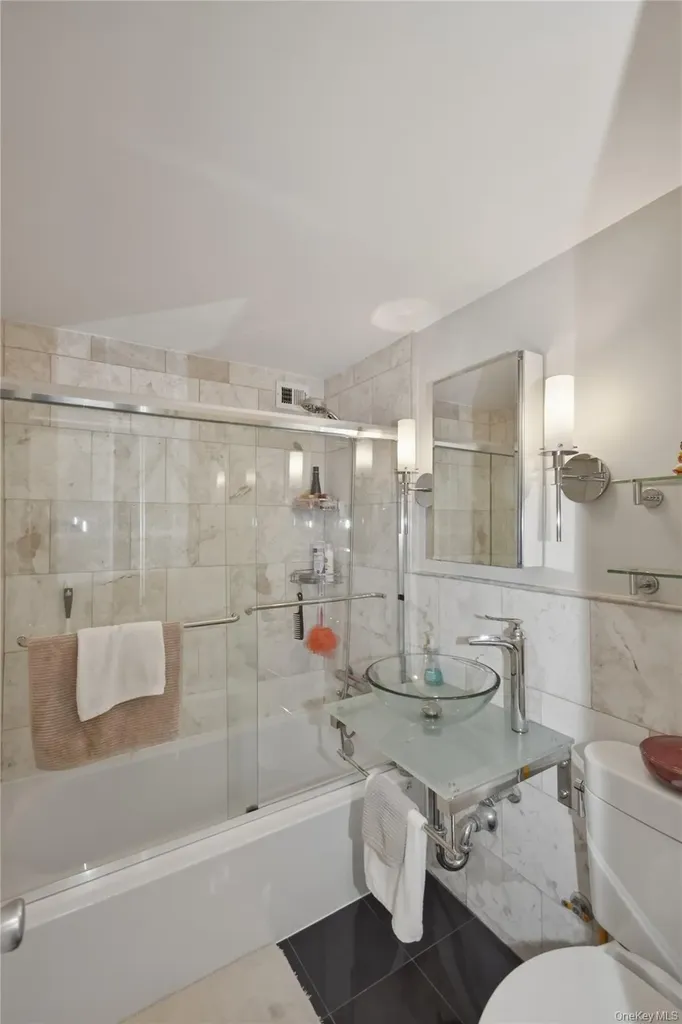 280 Collins Avenue Mount Vernon NY 10552