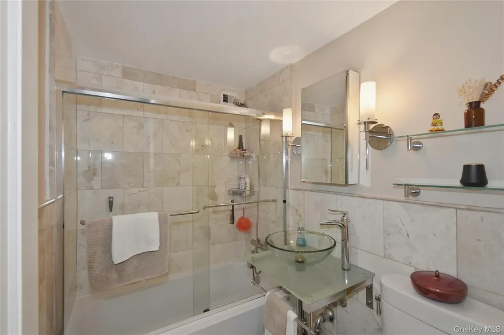 280 Collins Avenue Mount Vernon NY 10552