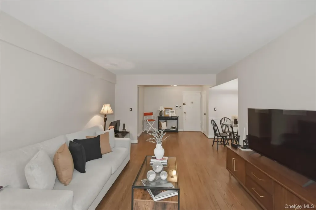 280 Collins Avenue Mount Vernon NY 10552