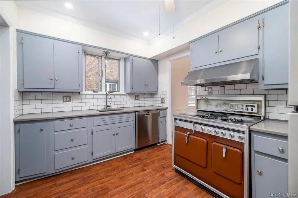 40 Horton Street Malverne NY 11565