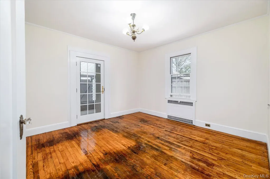 40 Horton Street Malverne NY 11565