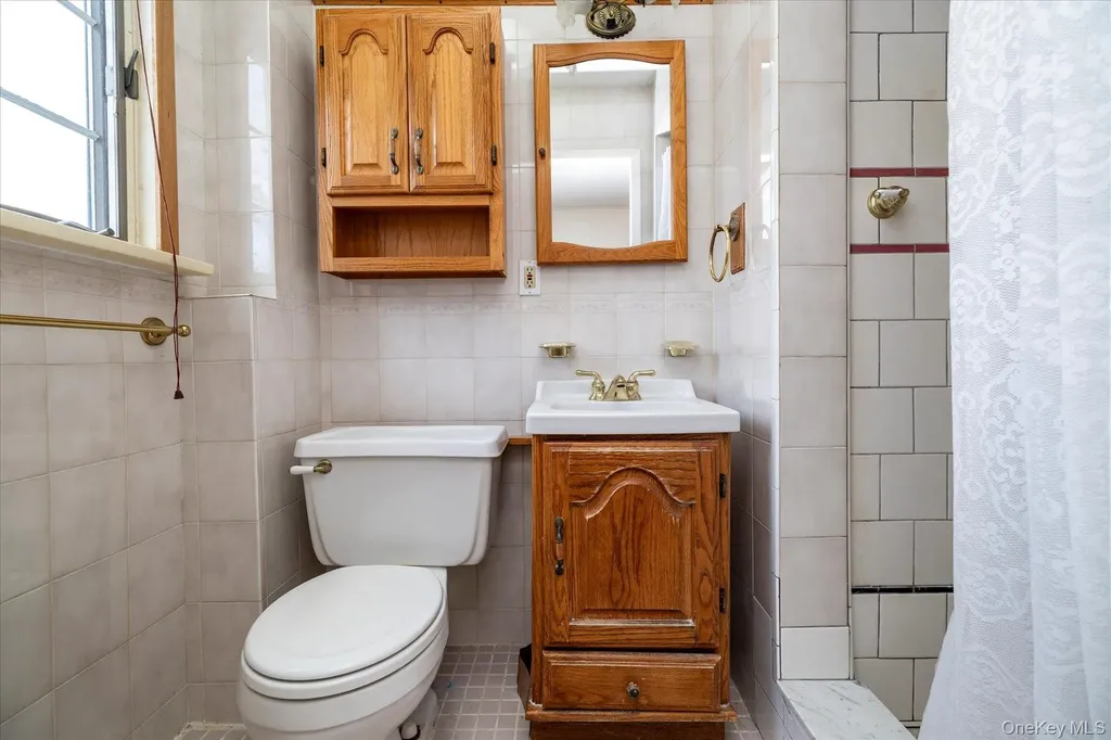 40 Horton Street Malverne NY 11565