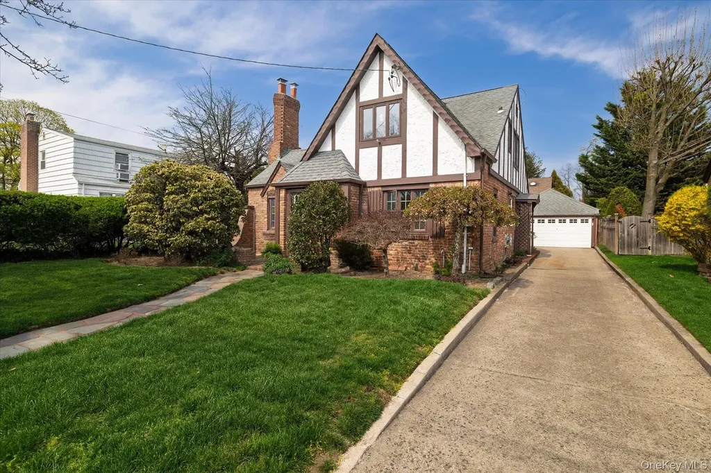 40 Horton Street Malverne NY 11565
