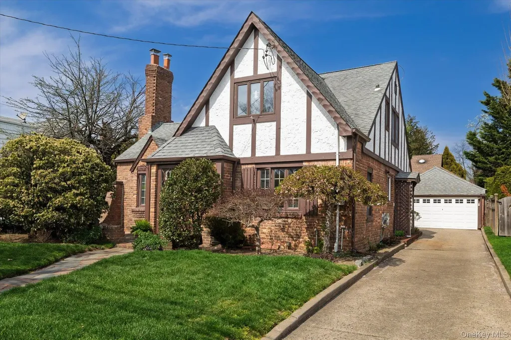 40 Horton Street Malverne NY 11565