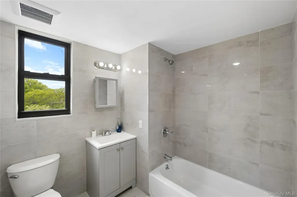 8623 Flatlands Avenue Brooklyn NY 11236