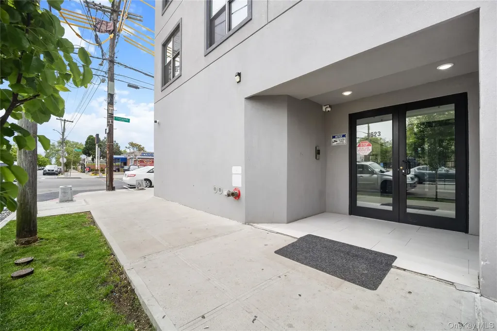 8623 Flatlands Avenue Brooklyn NY 11236
