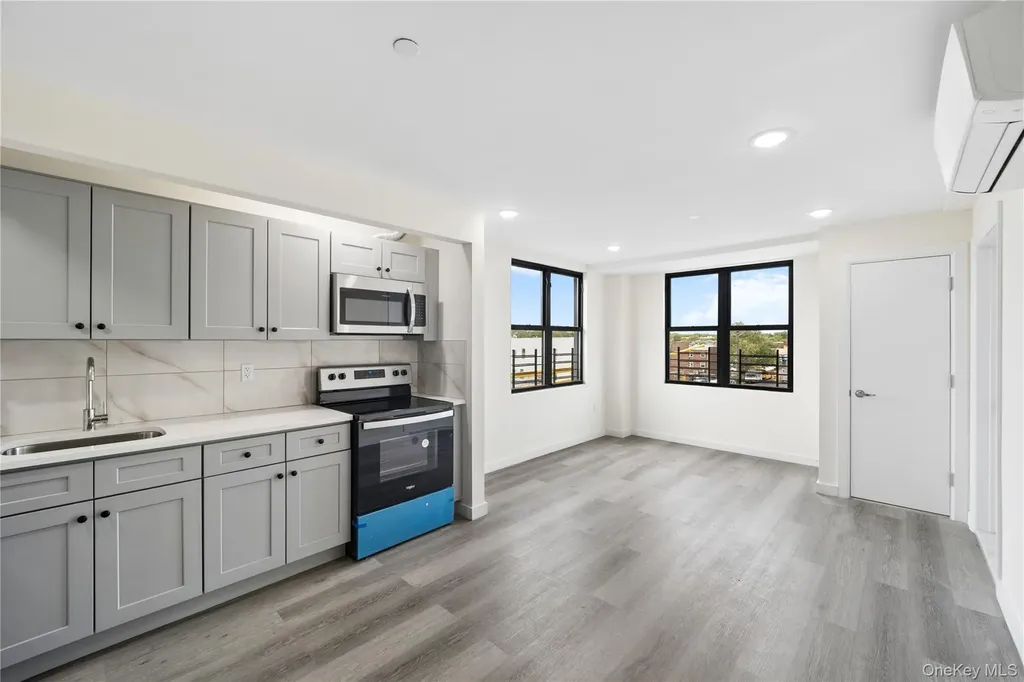8623 Flatlands Avenue Brooklyn NY 11236