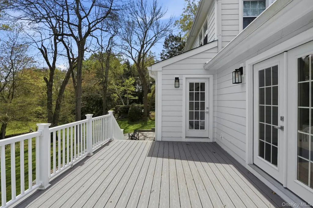 12 S Canterbury Road S Harrison NY 10528