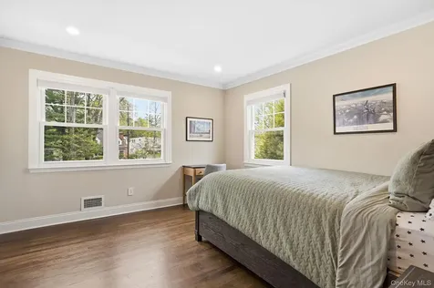 12 S Canterbury Road S Harrison NY 10528