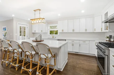 12 S Canterbury Road S Harrison NY 10528