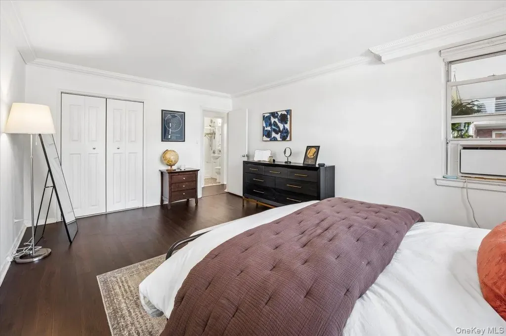 3135 Johnson Avenue Bronx NY 10463