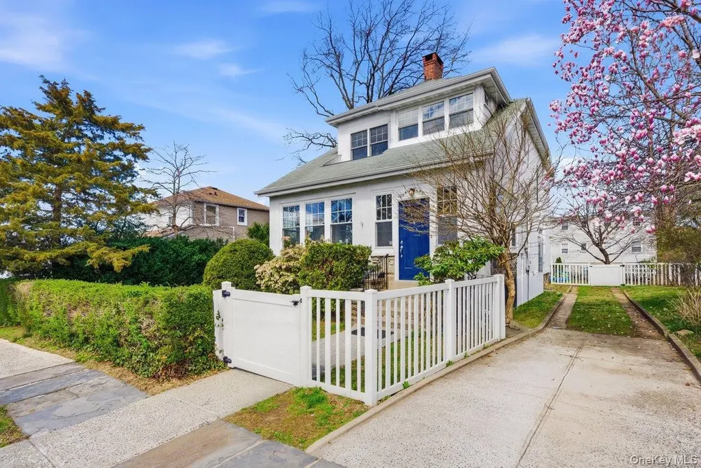 107 Edgewood Avenue Yonkers NY 10704