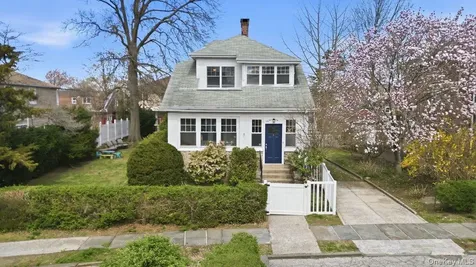 107 Edgewood Avenue Yonkers NY 10704