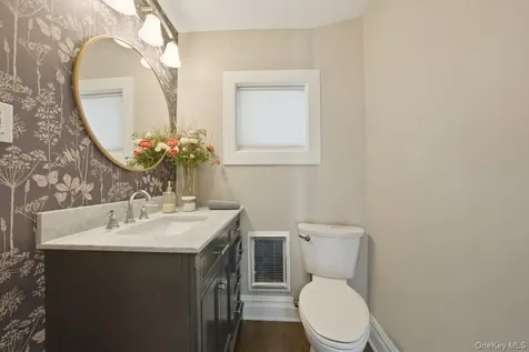 107 Edgewood Avenue Yonkers NY 10704