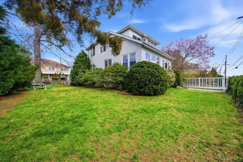 107 Edgewood Avenue Yonkers NY 10704