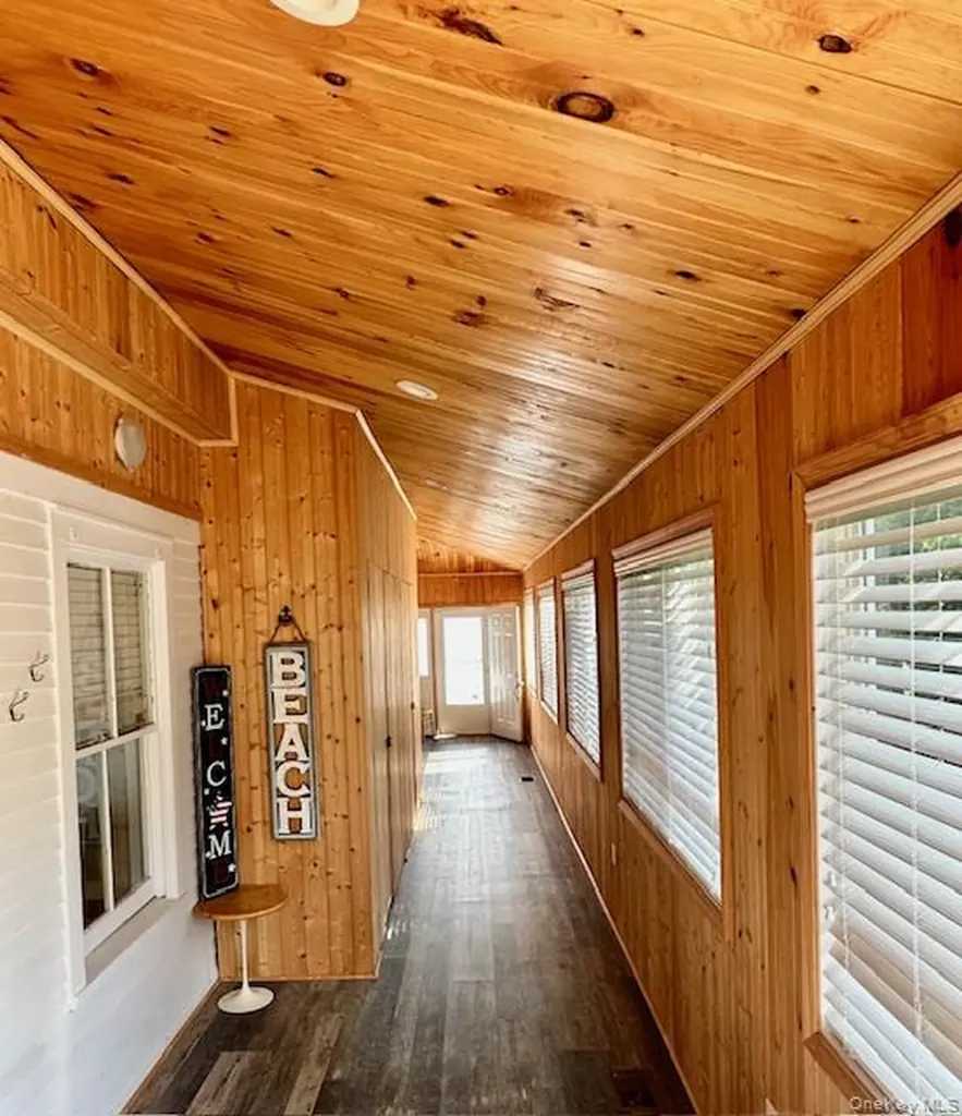 2898 Edgemere Drive Call Listing Agent NY 14612