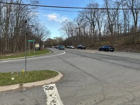 2990 Navajo Road Yorktown Heights NY 10598