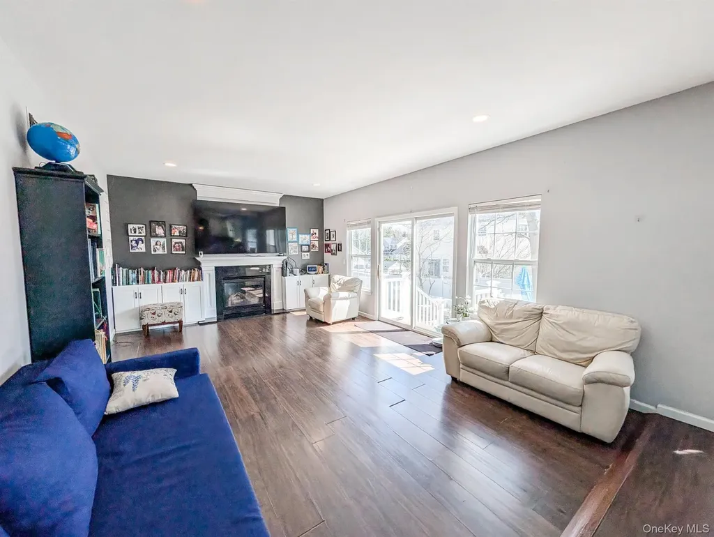 71 Elm Avenue Coram NY 11727
