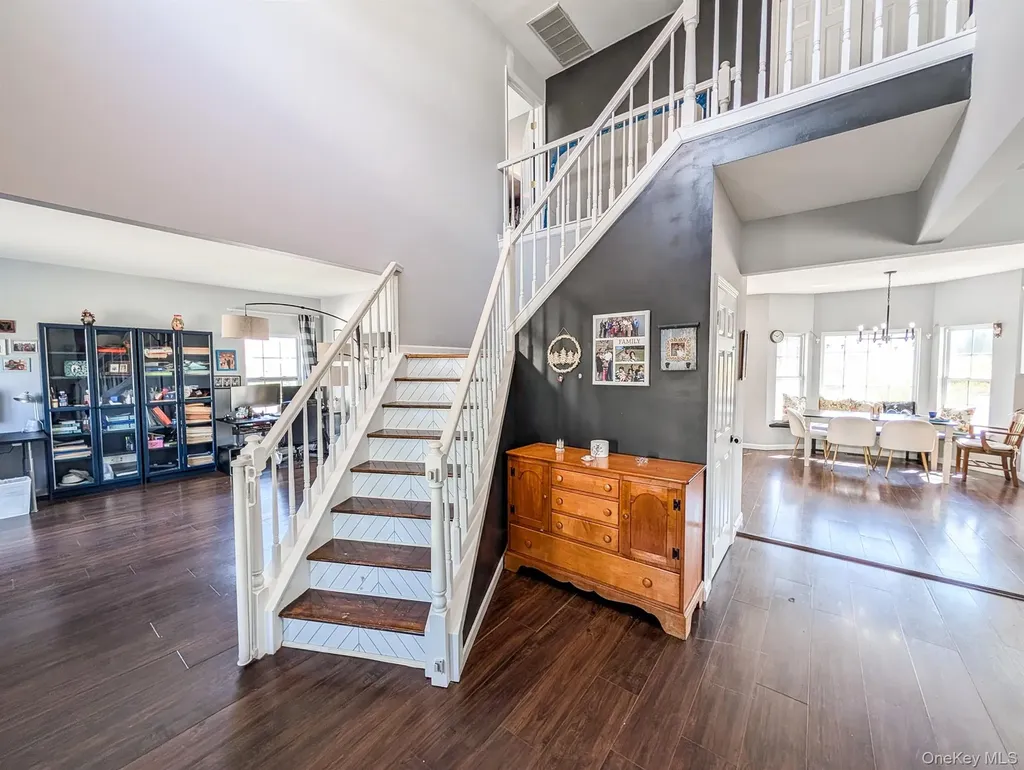 71 Elm Avenue Coram NY 11727