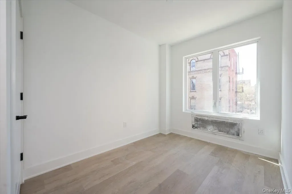 936 College Avenue Bronx NY 10456