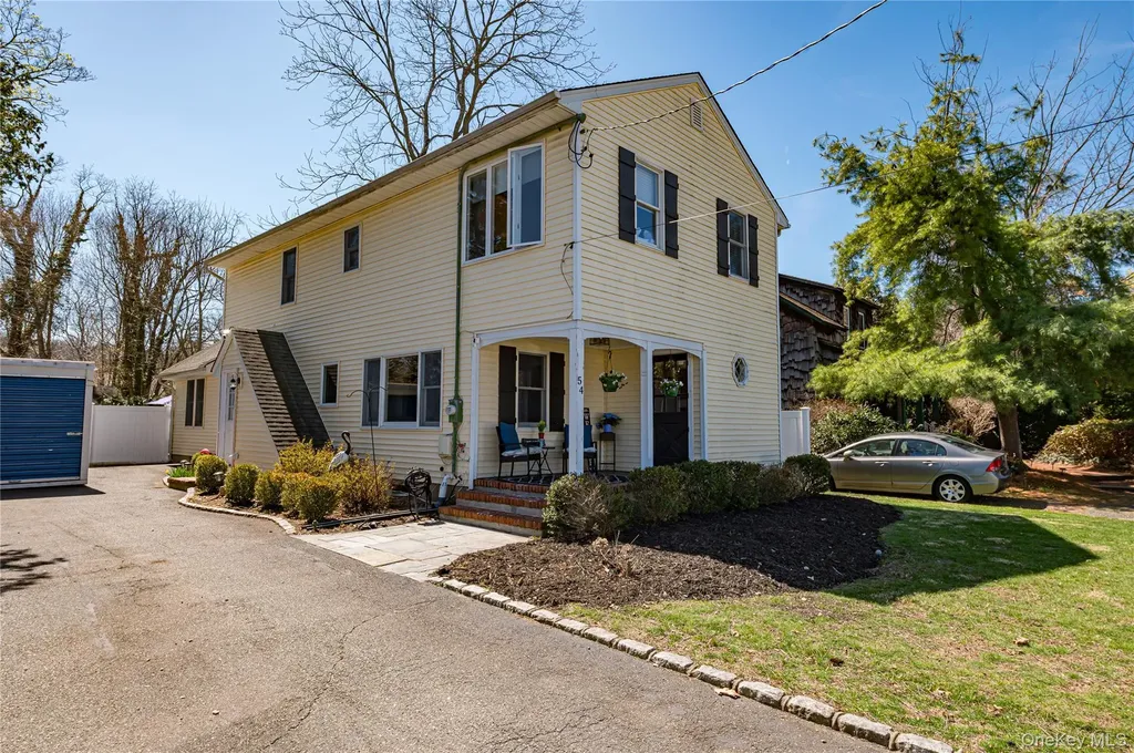 54 Westfield Drive Centerport NY 11721