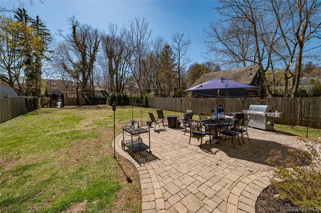 54 Westfield Drive Centerport NY 11721