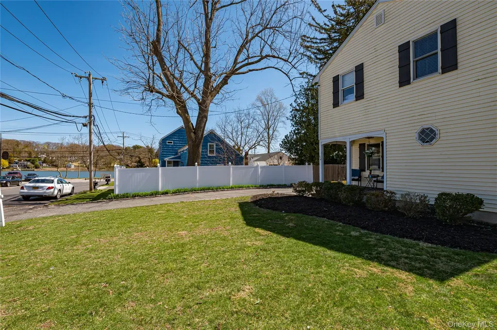 54 Westfield Drive Centerport NY 11721