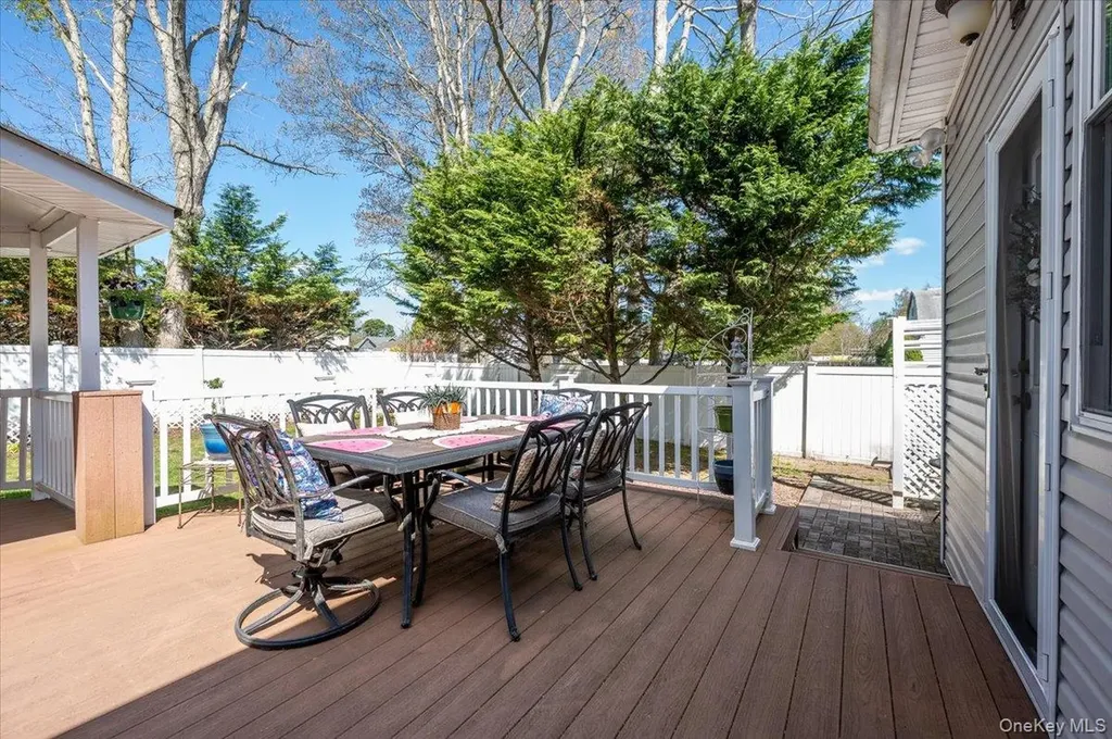 76 Beatrice Avenue West Islip NY 11795