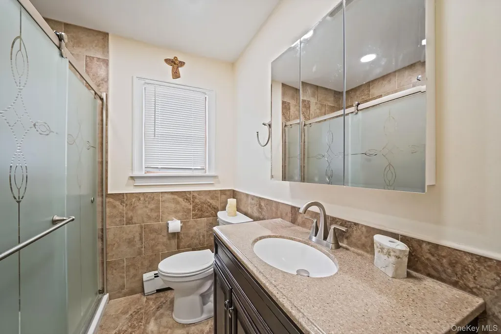 159 Shady Lane Smithtown NY 11787