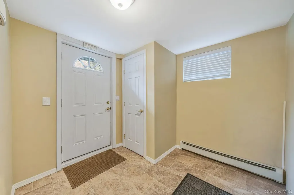 159 Shady Lane Smithtown NY 11787