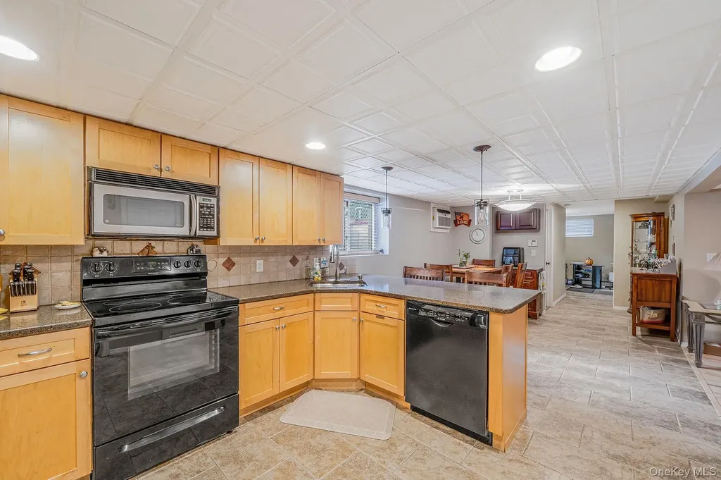 159 Shady Lane Smithtown NY 11787