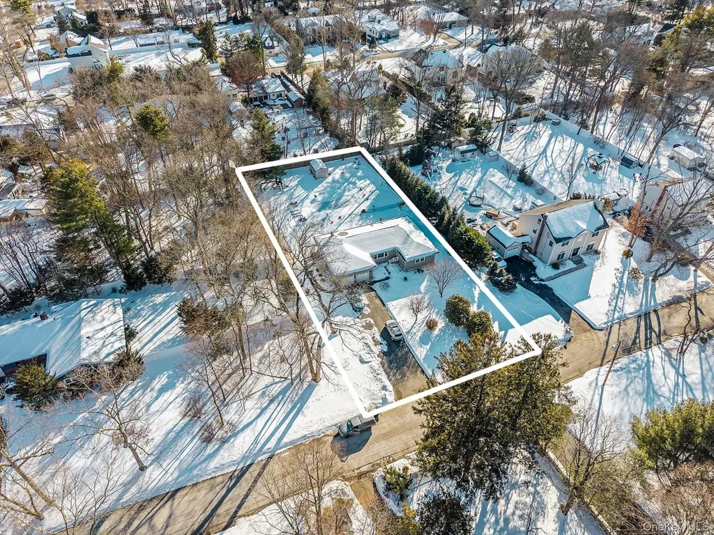 159 Shady Lane Smithtown NY 11787
