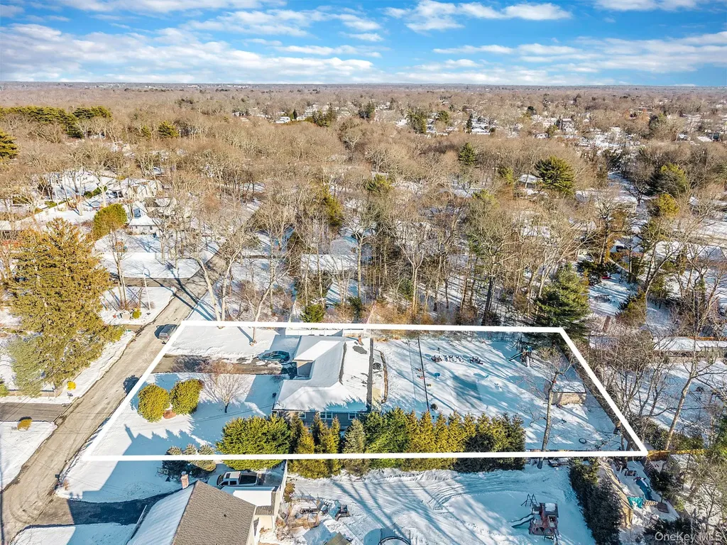 159 Shady Lane Smithtown NY 11787