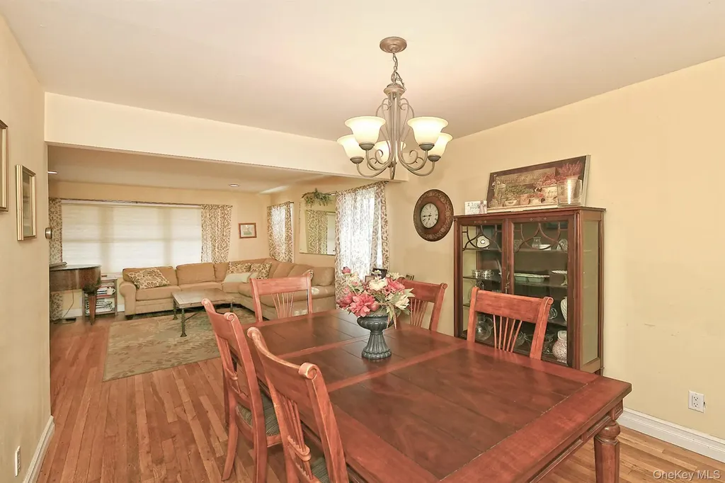 182 Siegel Boulevard Babylon NY 11702