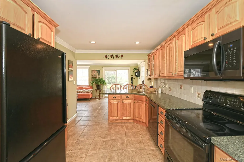 182 Siegel Boulevard Babylon NY 11702