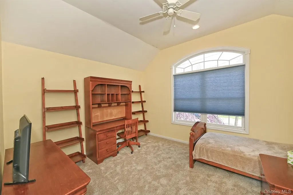 182 Siegel Boulevard Babylon NY 11702