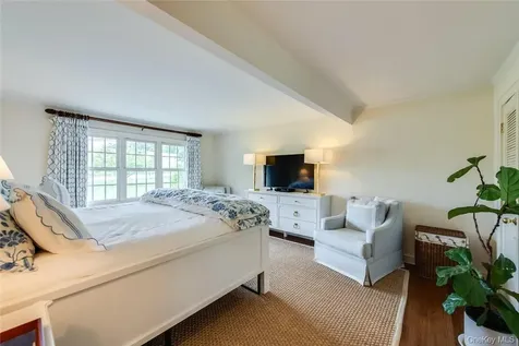 247 N Mabbettsville Road Millbrook NY 12545