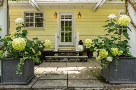 247 N Mabbettsville Road Millbrook NY 12545