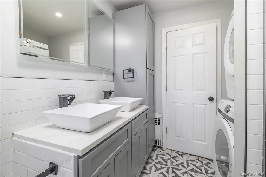 3447 Steven Road Baldwin NY 11510