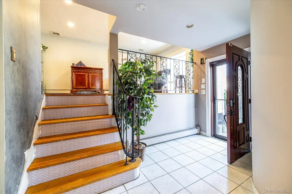 3447 Steven Road Baldwin NY 11510