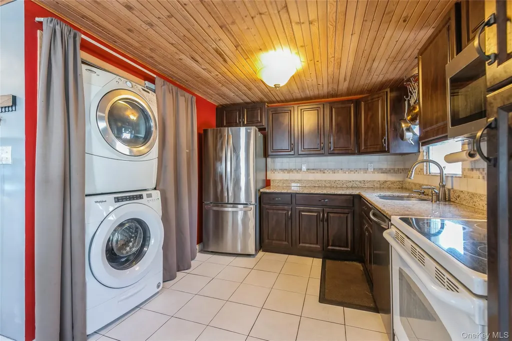 84 Corbin Avenue East Patchogue NY 11772