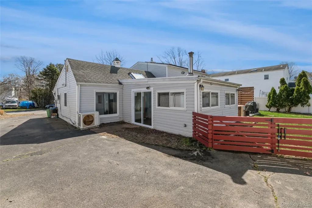 84 Corbin Avenue East Patchogue NY 11772