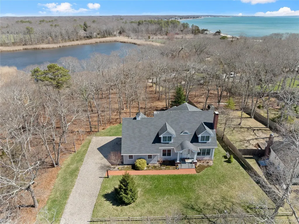 360 Masters Road Laurel NY 11948