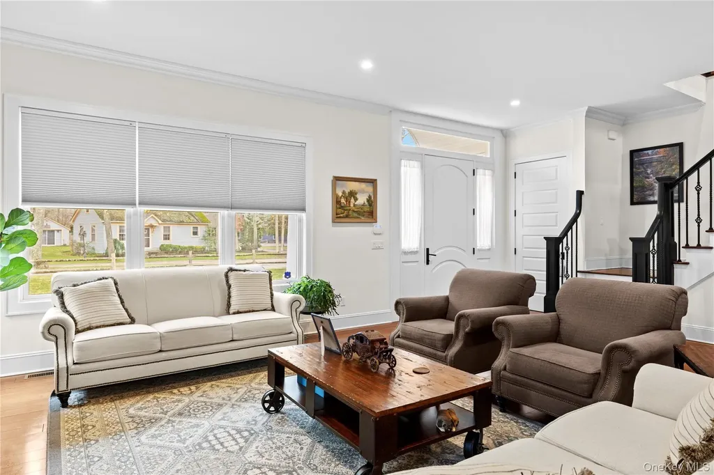 360 Masters Road Laurel NY 11948