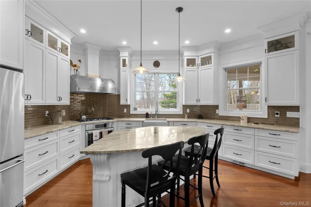 360 Masters Road Laurel NY 11948