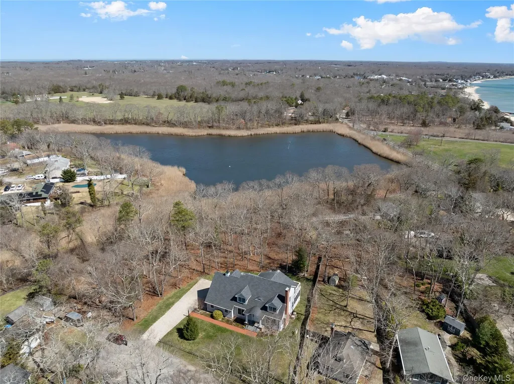 360 Masters Road Laurel NY 11948