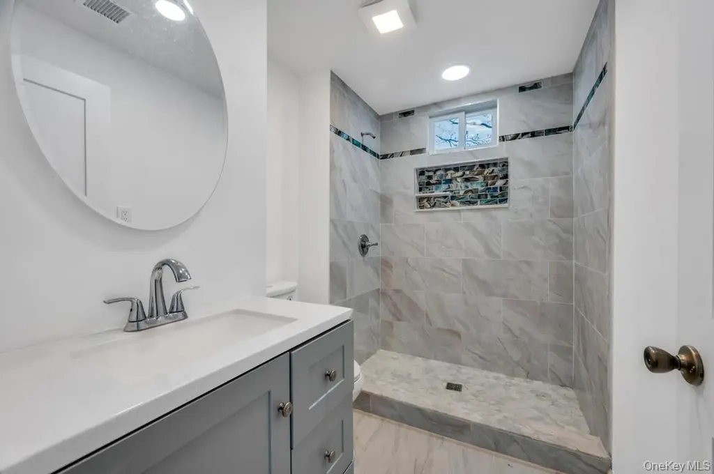 3 Adams Road Central Islip NY 11722