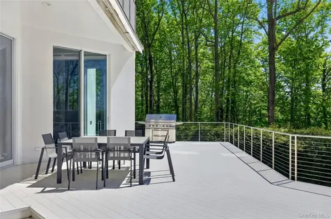 18 Bramblebush Road Croton-on-hudson NY 10520