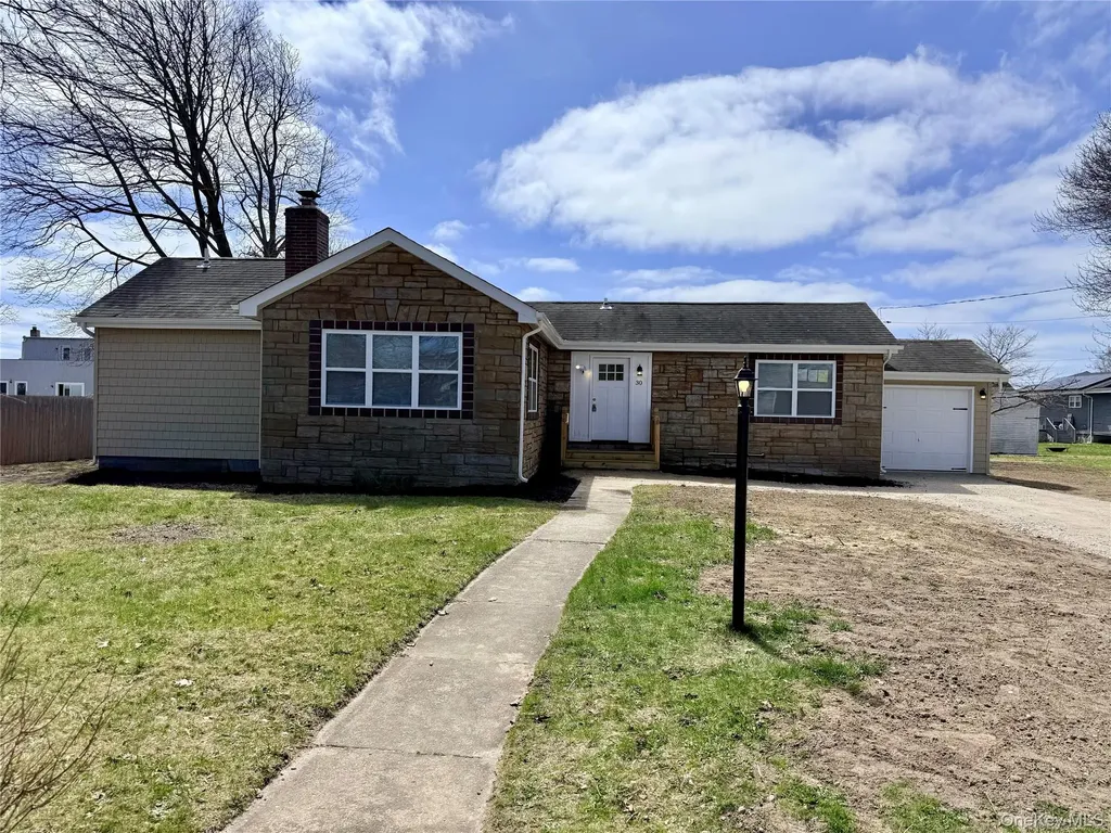 30 Lombardy Drive Shirley NY 11967